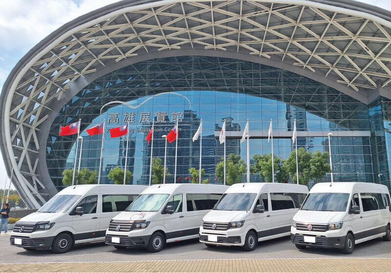 miragz Tourism & Travel Nanny Car Image